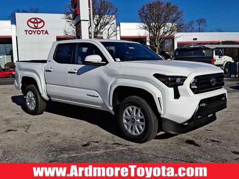 New 2026 Toyota Tacoma SR5 image 1