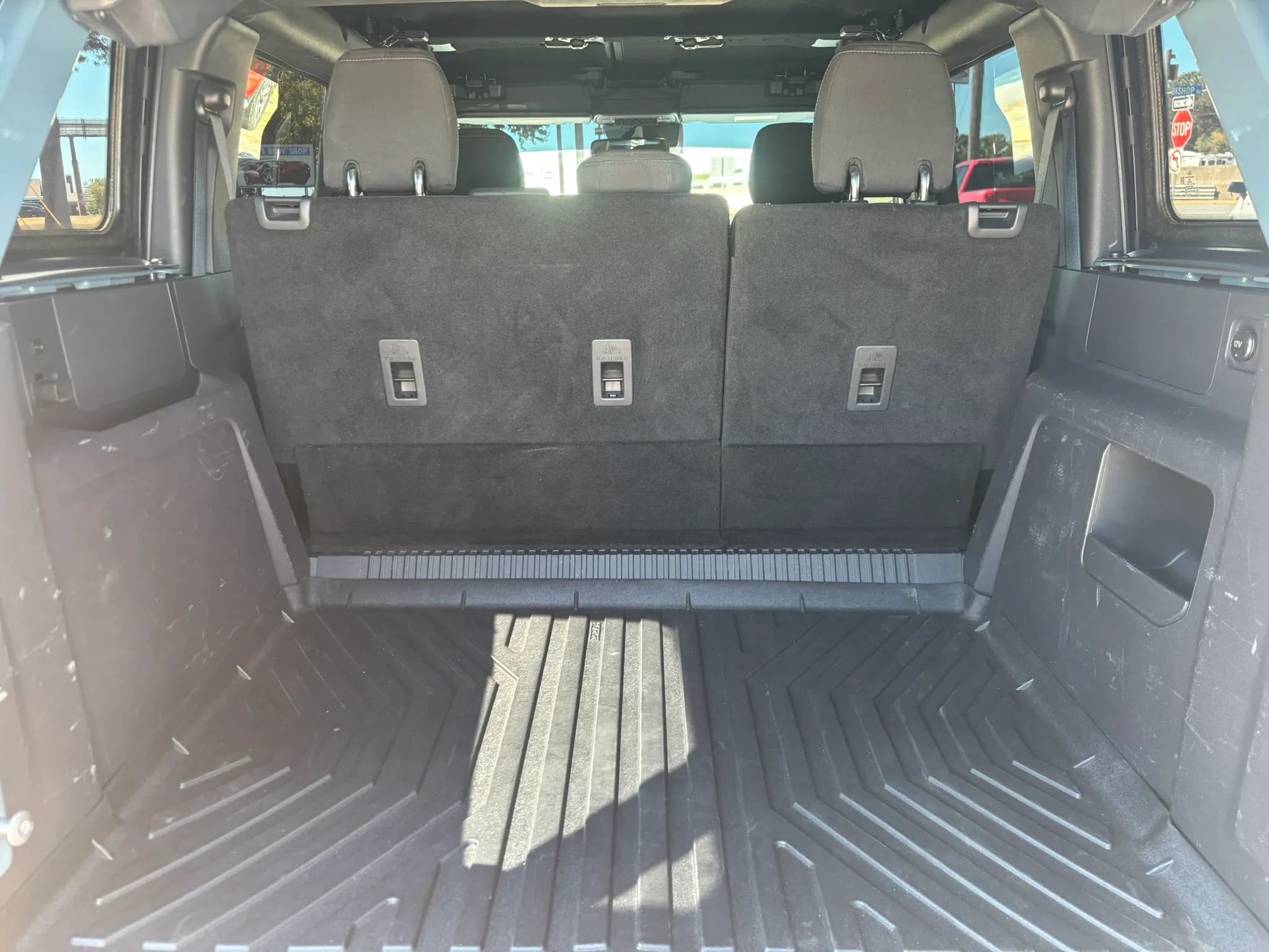 Used 2021 Ford Bronco Wildtrak AWD/4WD image 18
