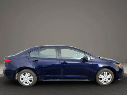 Used 2025 Toyota Corolla LE image 7