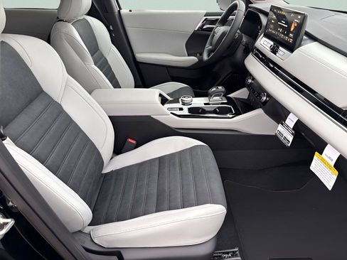 Used 2025 Mitsubishi Outlander SE AWD/4WD image 25