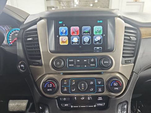 Used 2017 GMC Yukon Denali w/ Open Road Package AWD/4WD image 25