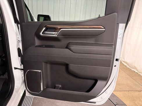 New 2026 Chevrolet Silverado 1500 LT w/ Z71 Off-Road Package AWD/4WD image 18