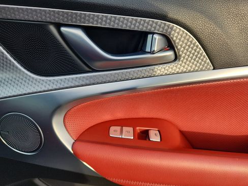 Used 2023 Genesis G70 2.0T w/ Sport Prestige Package image 34