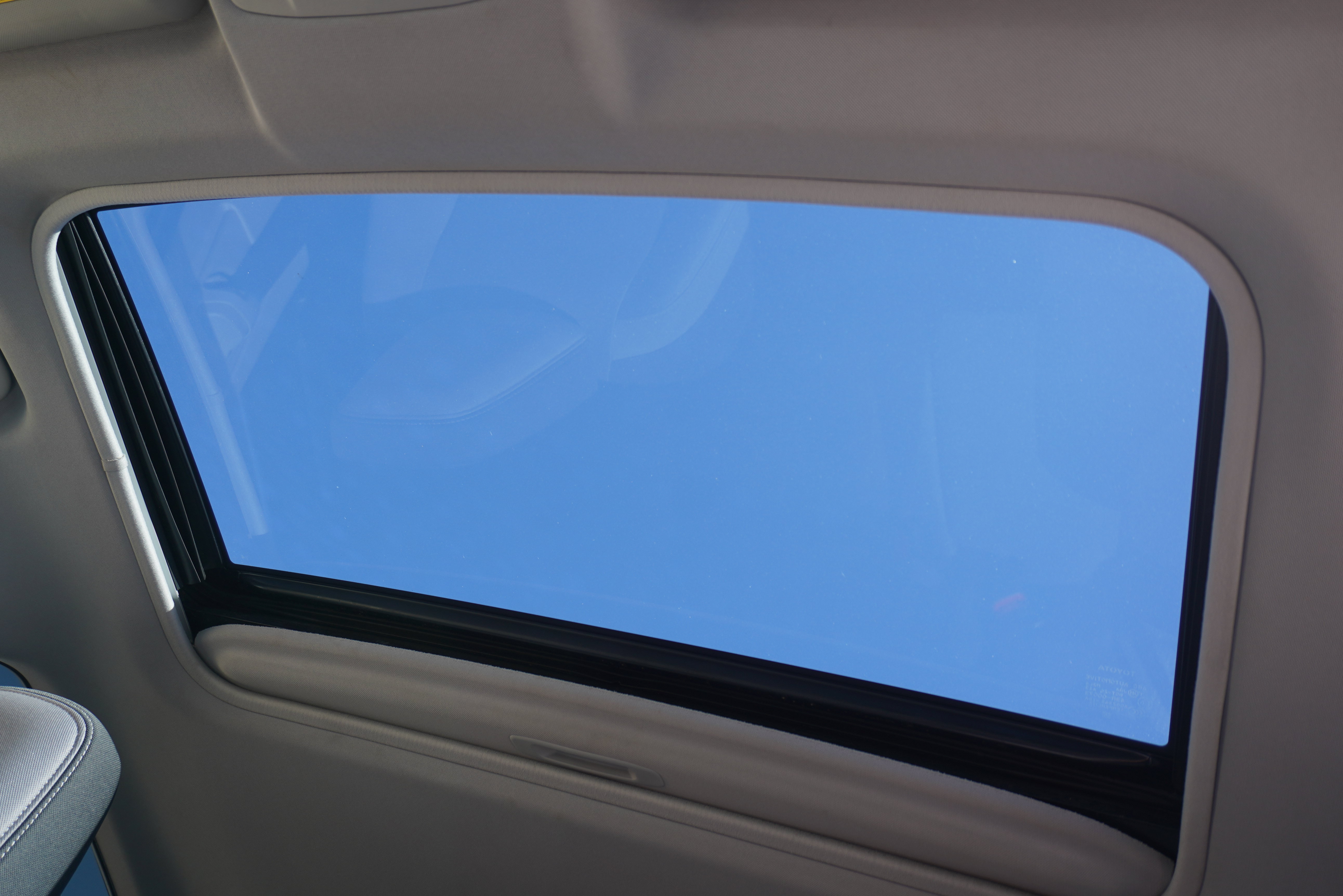 Used 2014 Toyota RAV4 XLE FWD image 13