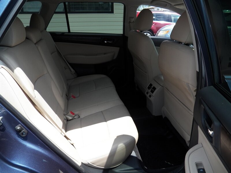 Used 2015 Subaru Outback 3.6R Limited AWD/4WD image 11