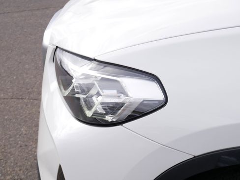 Used 2023 BMW X4 xDrive30i w/ Convenience Package image 18