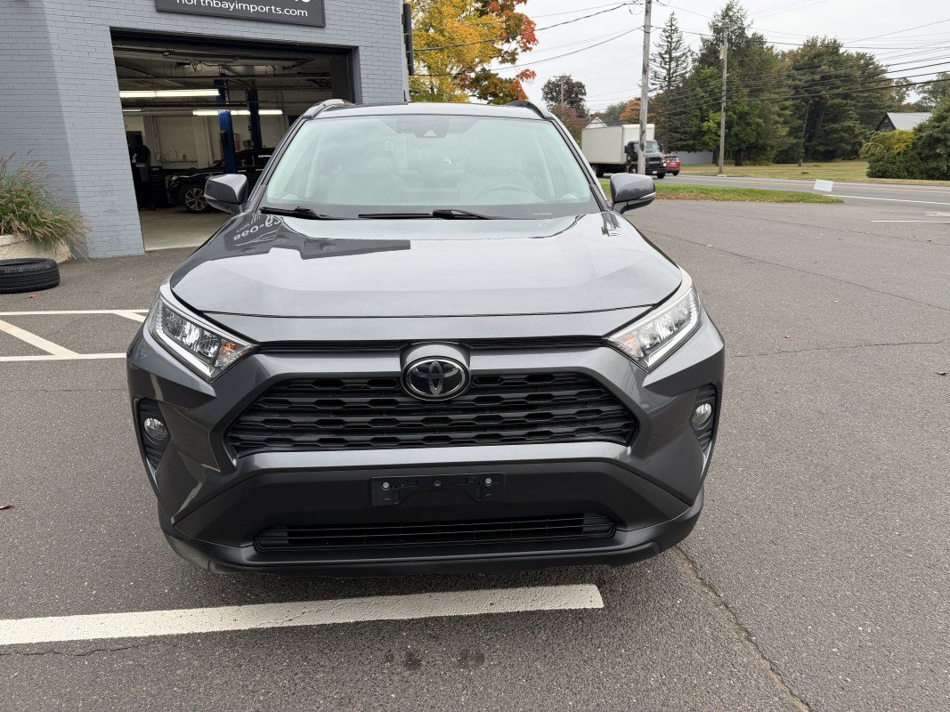 Used 2019 Toyota RAV4 XLE Premium w/ Cold Weather Package AWD/4WD image 3