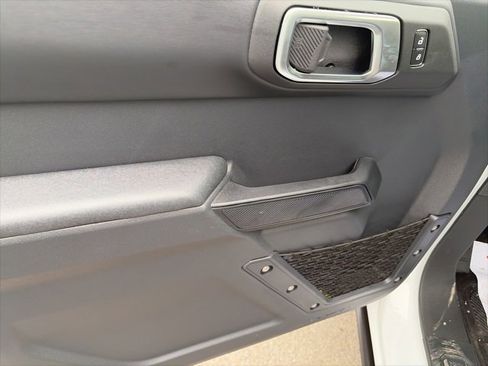 New 2025 Ford Bronco Badlands image 17