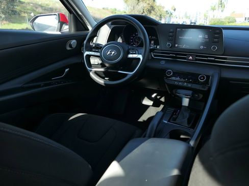 Certified 2023 Hyundai Elantra SEL image 23