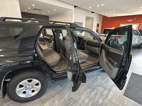 Used 2008 Toyota 4Runner SR5 RWD image 34