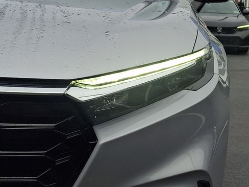 Certified 2024 Honda CR-V EX image 9