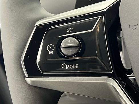 Used 2026 BMW 530i w/ Premium Package RWD image 18