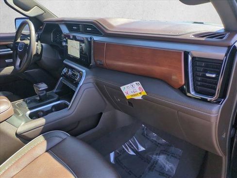 Used 2022 GMC Sierra 1500 Denali w/ Denali Reserve Package image 23