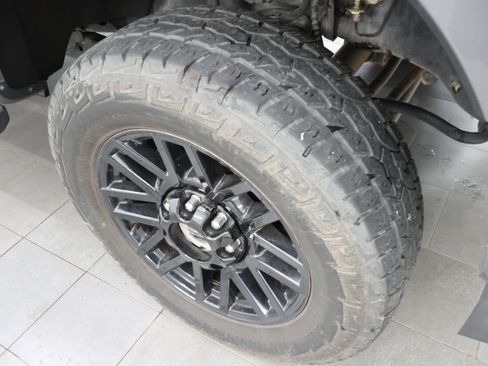 Used 2021 Ford F250 Lariat AWD/4WD image 3