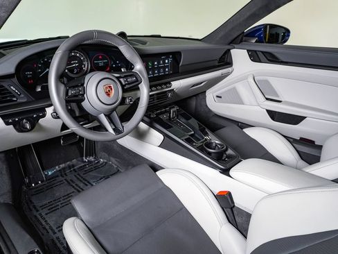 Certified 2024 Porsche 911 Carrera GTS RWD image 4