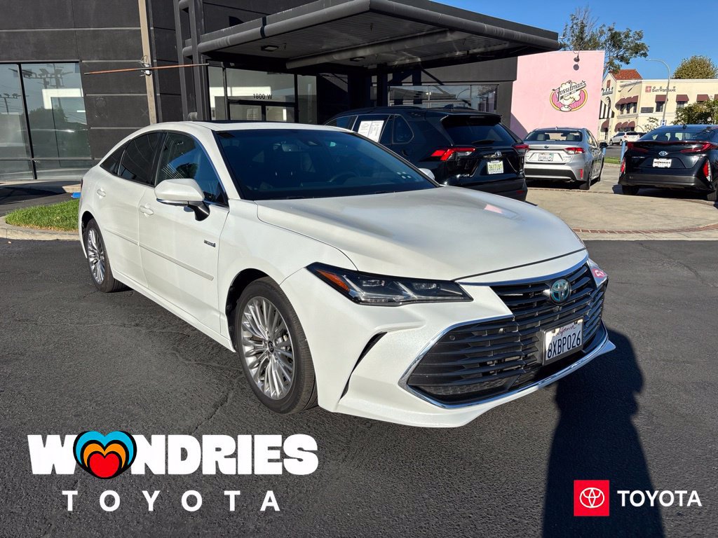 Used 2021 Toyota Avalon Limited w/ Advanced Safety Package FWD image 1