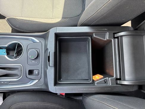 Used 2018 Chevrolet Traverse LS w/ LPO, Floor Liner Package FWD image 28