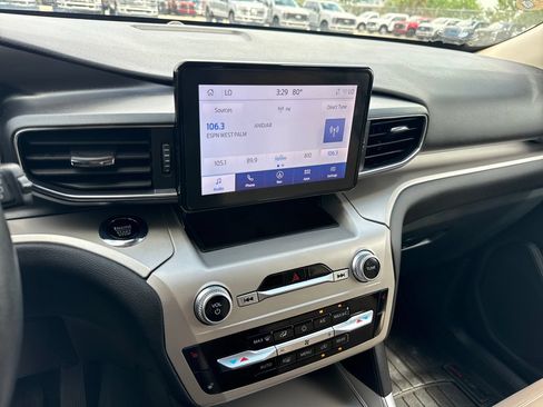 Used 2023 Ford Explorer XLT w/ Equipment Group 202A RWD image 19