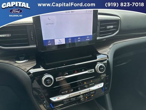 Certified 2023 Ford Explorer Limited w/ Equipment Group 301A AWD/4WD image 26