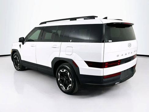 Used 2025 Hyundai Santa Fe SEL image 4