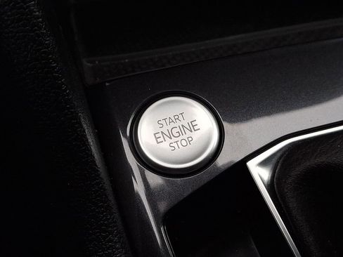 Certified 2024 Volkswagen Tiguan SE R-Line image 23