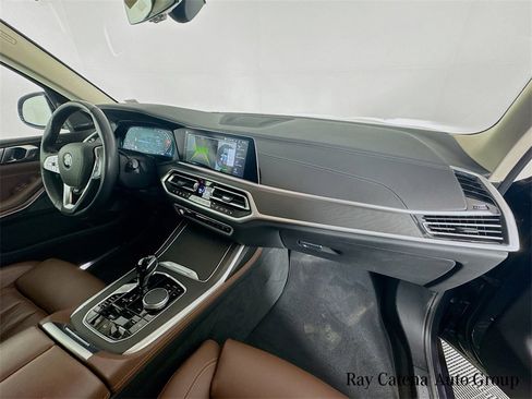 Certified 2022 BMW X7 xDrive40i w/ Premium Package image 32
