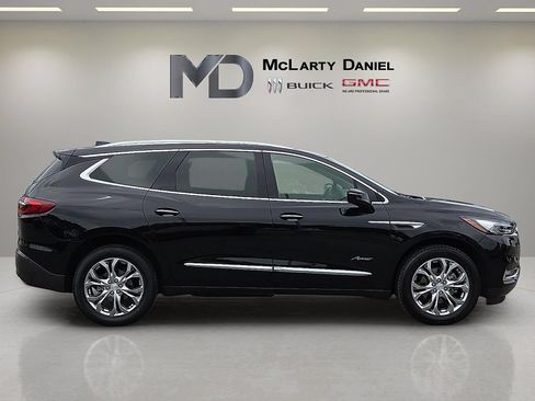 Certified 2019 Buick Enclave Avenir w/ Avenir Technology Package AWD/4WD image 14