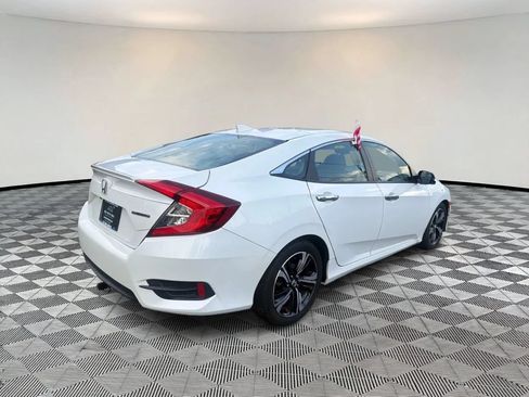 Used 2016 Honda Civic Touring image 7