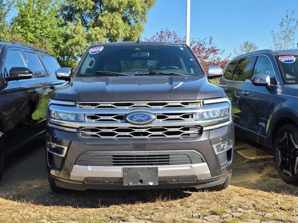 Used 2024 Ford Expedition Platinum AWD/4WD image 6