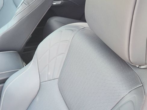 Used 2025 Lexus RX 350 Premium FWD image 17