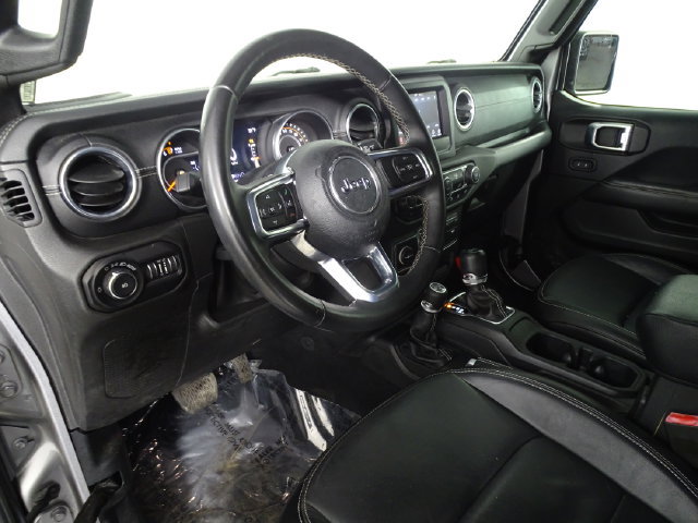 Used 2018 Jeep Wrangler Unlimited Sahara w/ Safety Group AWD/4WD image 18