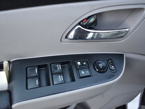 Used 2014 Honda Odyssey EX image 41