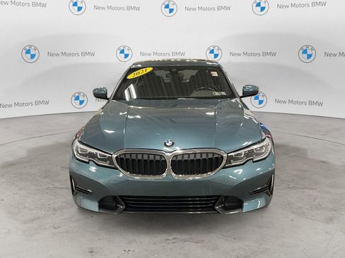 Used 2021 BMW 330i xDrive Sedan w/ Convenience Package image 9