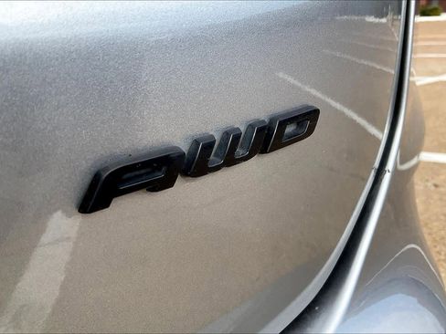 Used 2022 Ford Edge SE w/ Black Appearance Package image 7