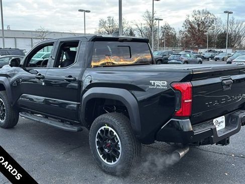 New 2026 Toyota Tacoma TRD Off-Road w/ TRD Off Road Premium Package image 5