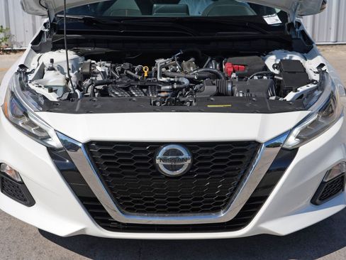 Used 2021 Nissan Altima 2.5 SR w/ SR Premium Package image 7