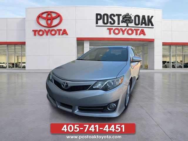 Used 2012 Toyota Camry SE FWD image 12