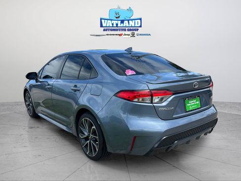 Used 2022 Toyota Corolla SE FWD image 3