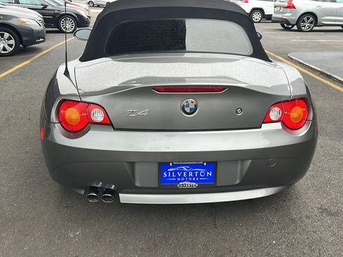 Used 2004 BMW Z4 2.5i image 4