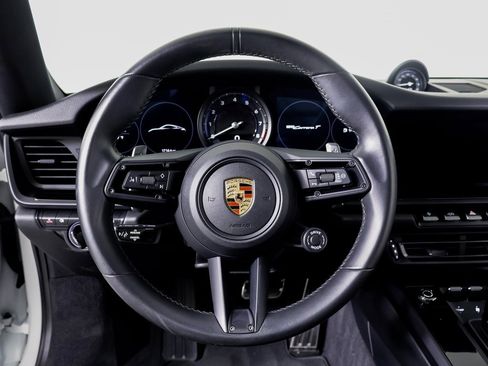 Certified 2024 Porsche 911 Carrera image 9