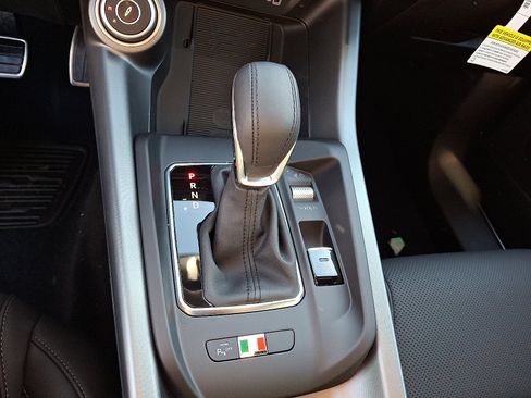 New 2025 Alfa Romeo Tonale w/ Premium Package image 11