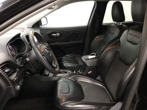 Used 2022 Jeep Cherokee Trailhawk w/ Trailer Tow Group image 10