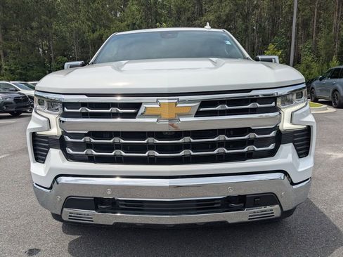 Used 2022 Chevrolet Silverado 1500 LTZ w/ LTZ Premium Package AWD/4WD image 9