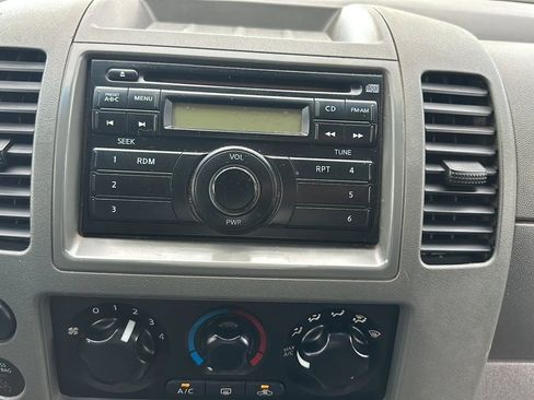 Used 2008 Nissan Frontier SE w/ Tow Hitch Pkg image 14