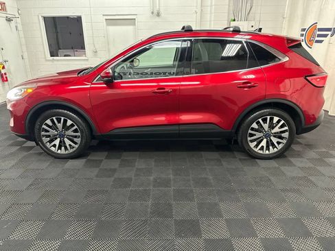 Used 2020 Ford Escape Titanium AWD/4WD image 6