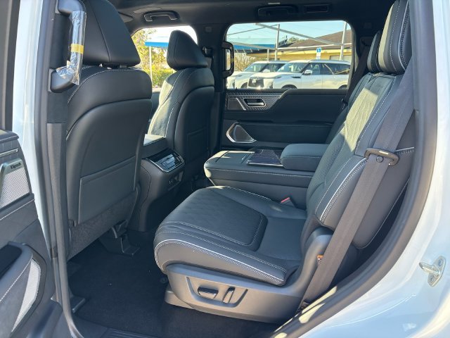 New 2026 INFINITI QX80 Autograph w/ Premium Cargo Package AWD/4WD image 13