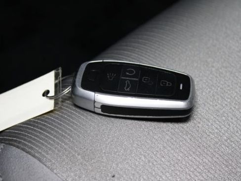 Used 2018 Honda Accord LX image 13