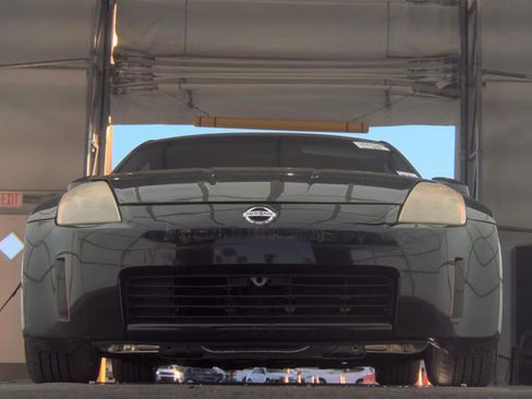 Used 2003 Nissan 350Z Touring image 8