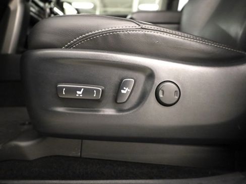 Used 2022 Toyota 4Runner Limited image 11