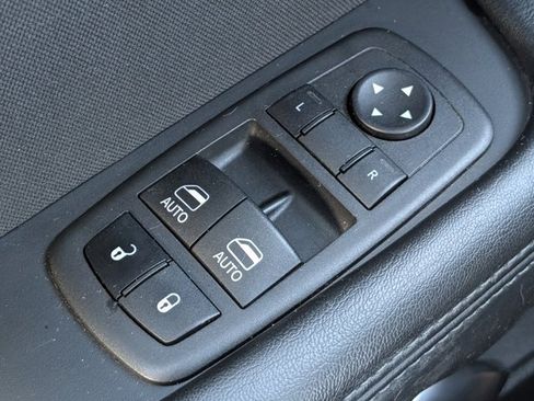 Used 2022 Dodge Challenger GT image 19